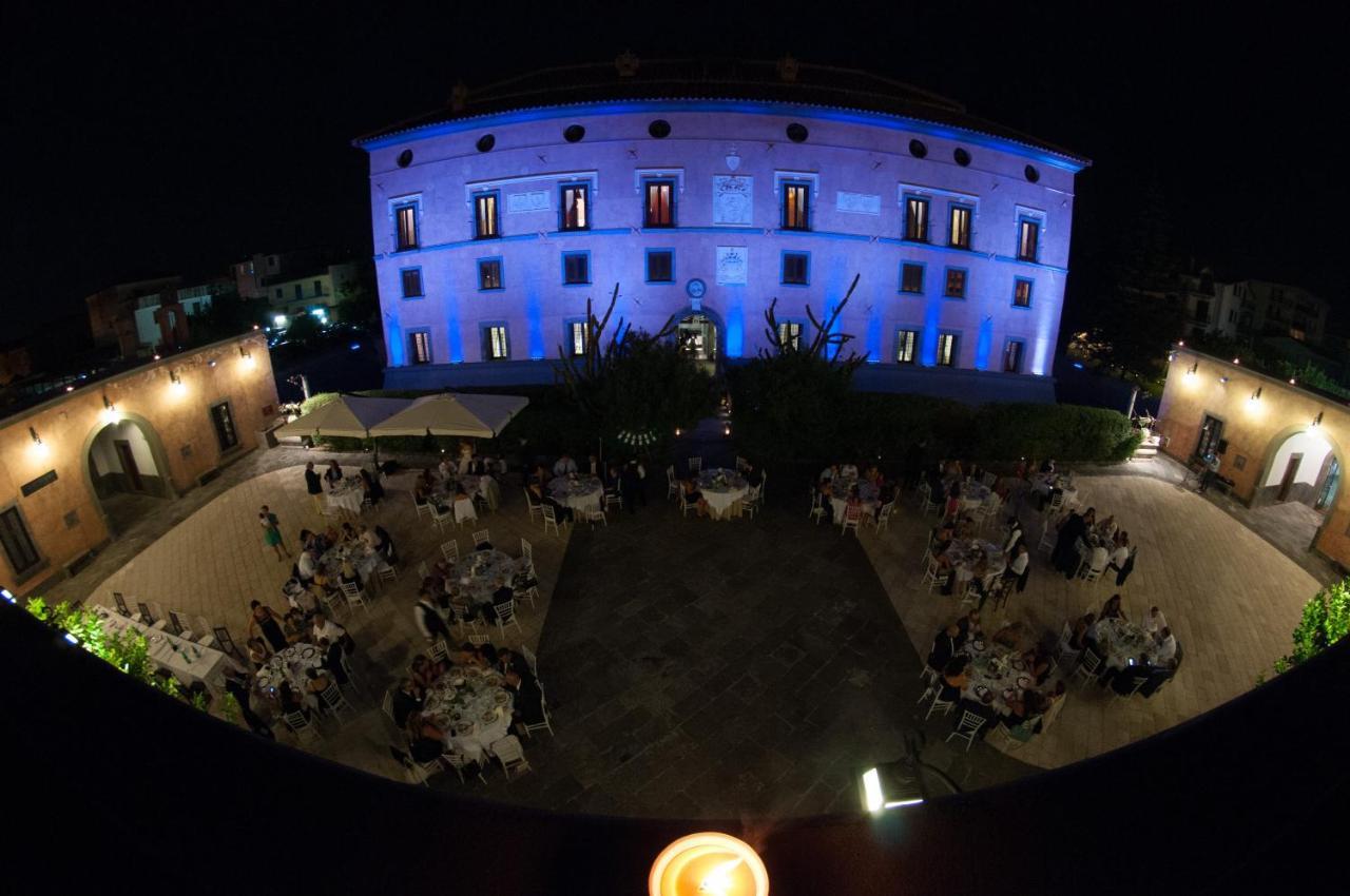 Castello Di Casapozzano Bed & Breakfast Aversa Eksteriør bilde