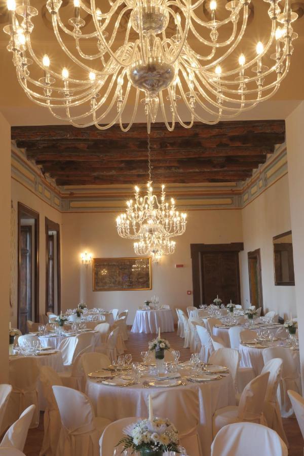 Castello Di Casapozzano Bed & Breakfast Aversa Eksteriør bilde